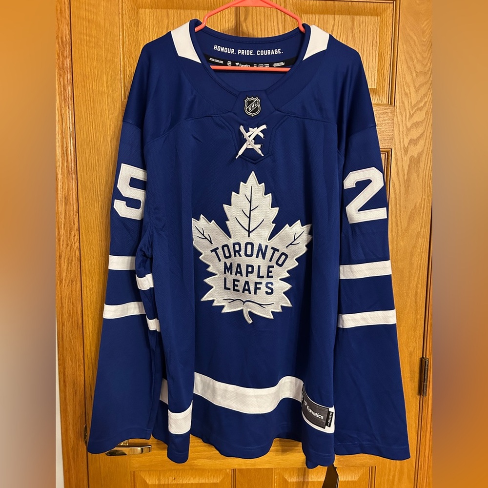 NWT: Men’s 2XL Toronto Maple Leafs Fanatics Home Breakaway Jersey; Carlo #25